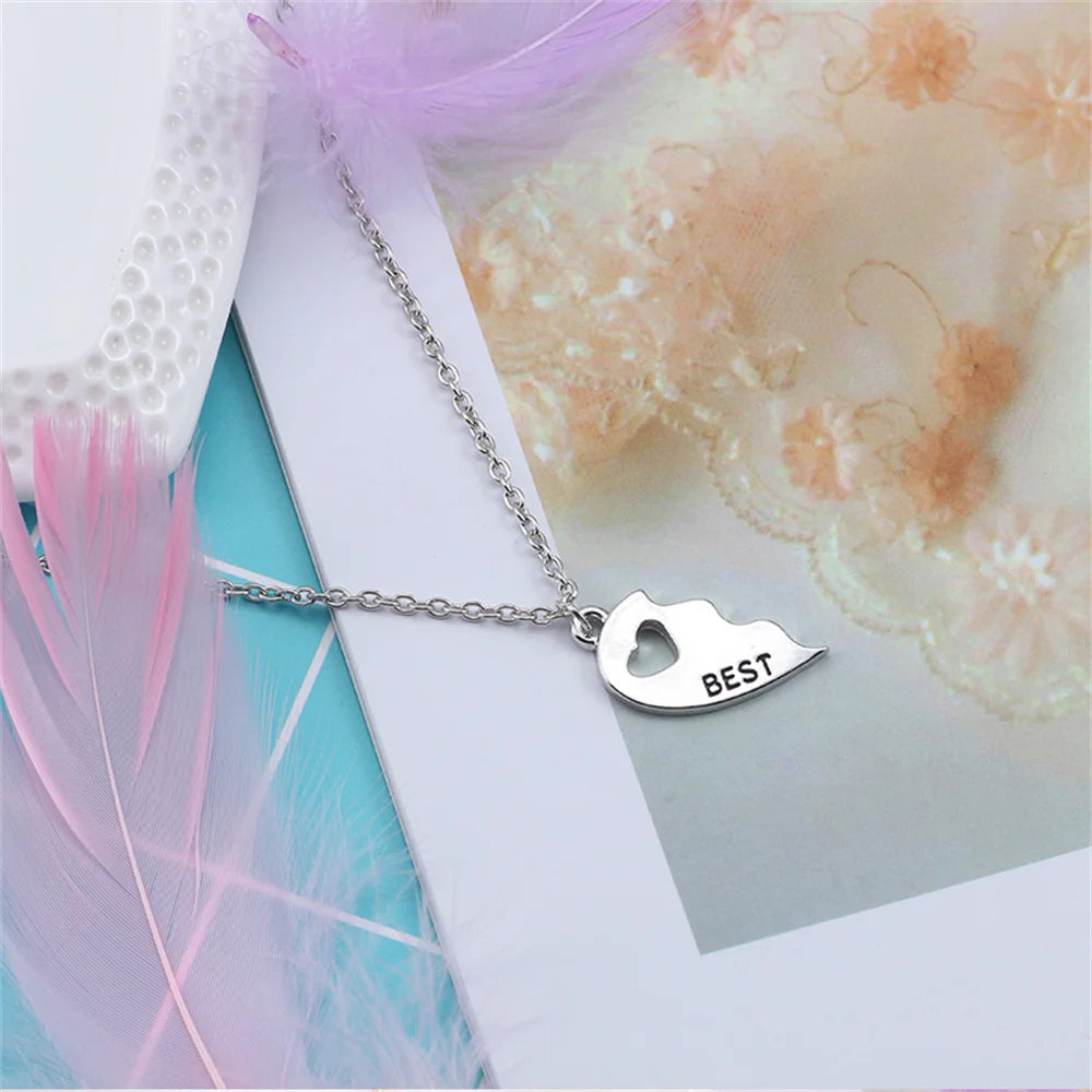 2 Pcs/Set Heart Necklace Best Friends Necklaces For Women Choker Necklace Friendship Pendant Splicing Enamel Necklaces Women Men